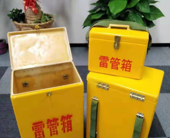 环县玻璃钢雷管箱有哪些特点